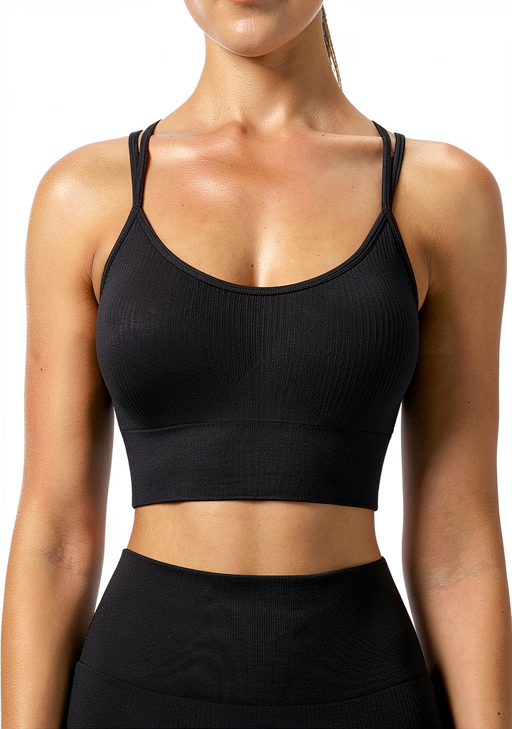 Femme portant le soutien-gorge de sport Briskorrow lors d'une séance de fitness