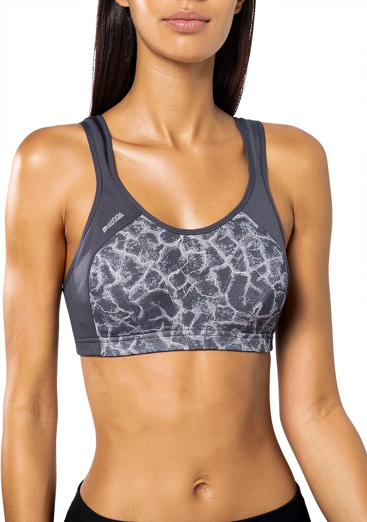 Installation du soutien-gorge sport compression Shock Absorber sur un mannequin de sport